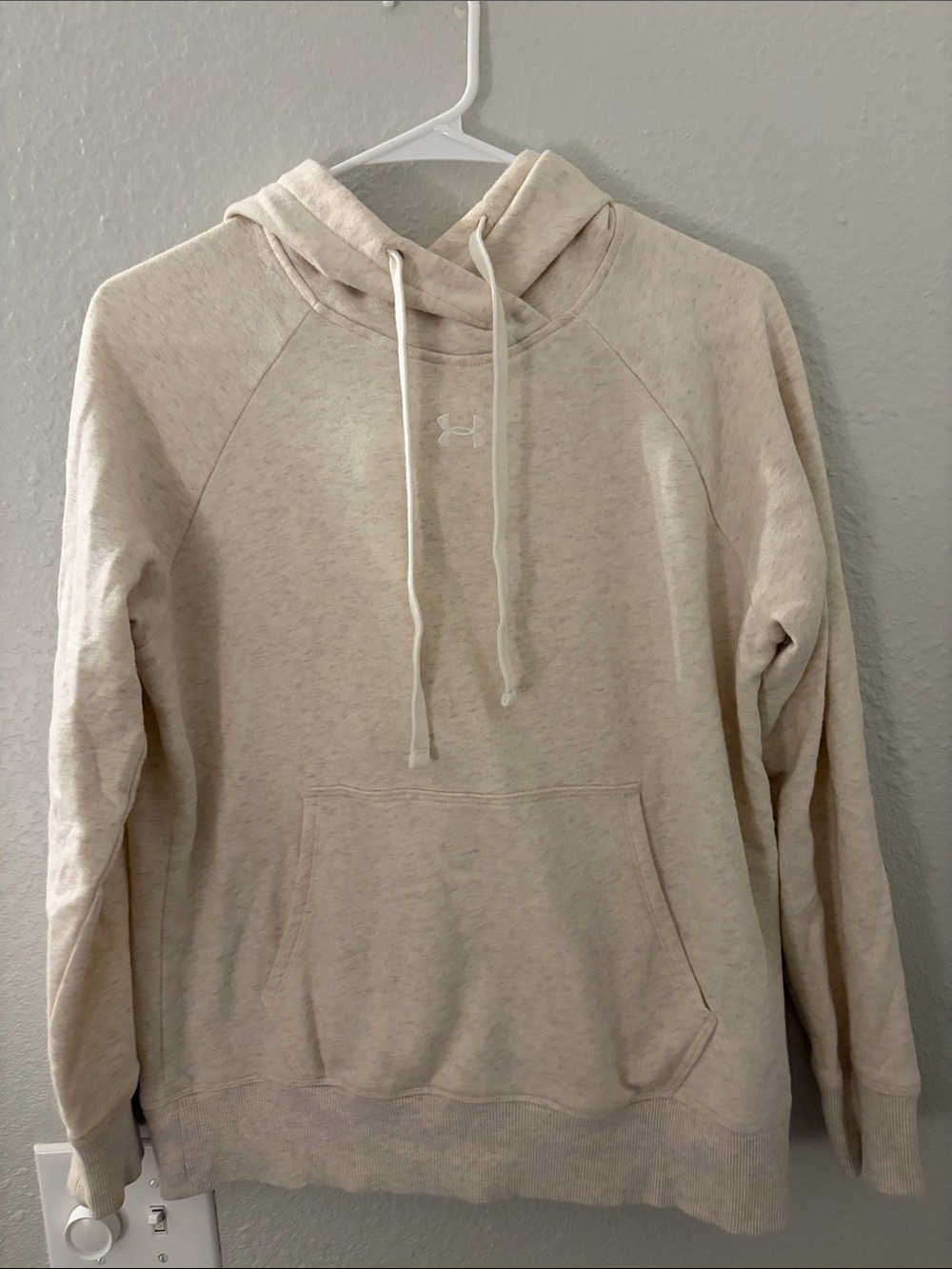 Under Armour Women's Cream Crewneck Hoodie Sweatshirt